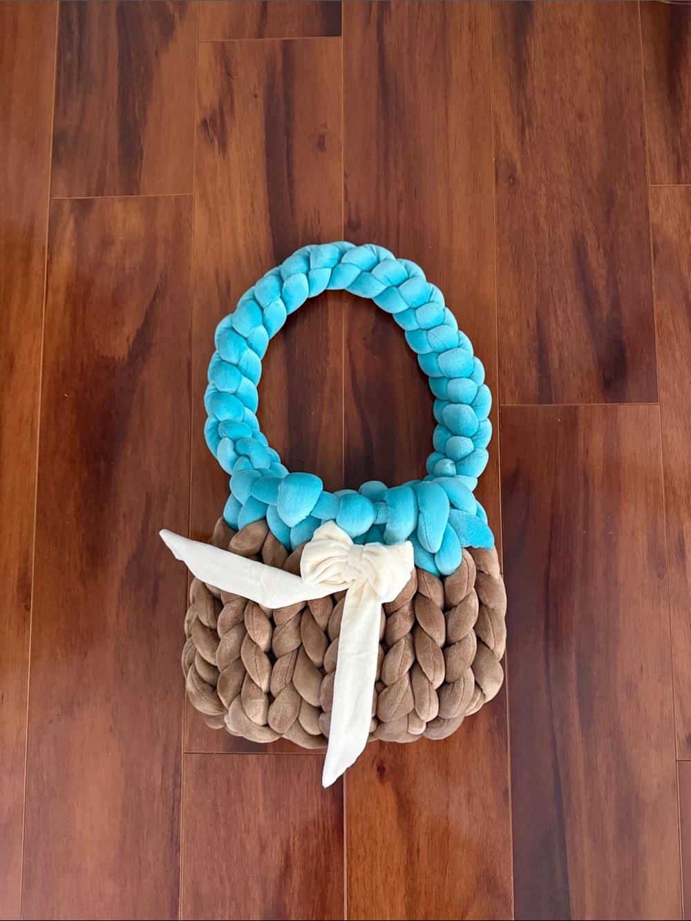 Thread the Gnar Handwoven Chunky Knit Women’s Bag with Cream Bow